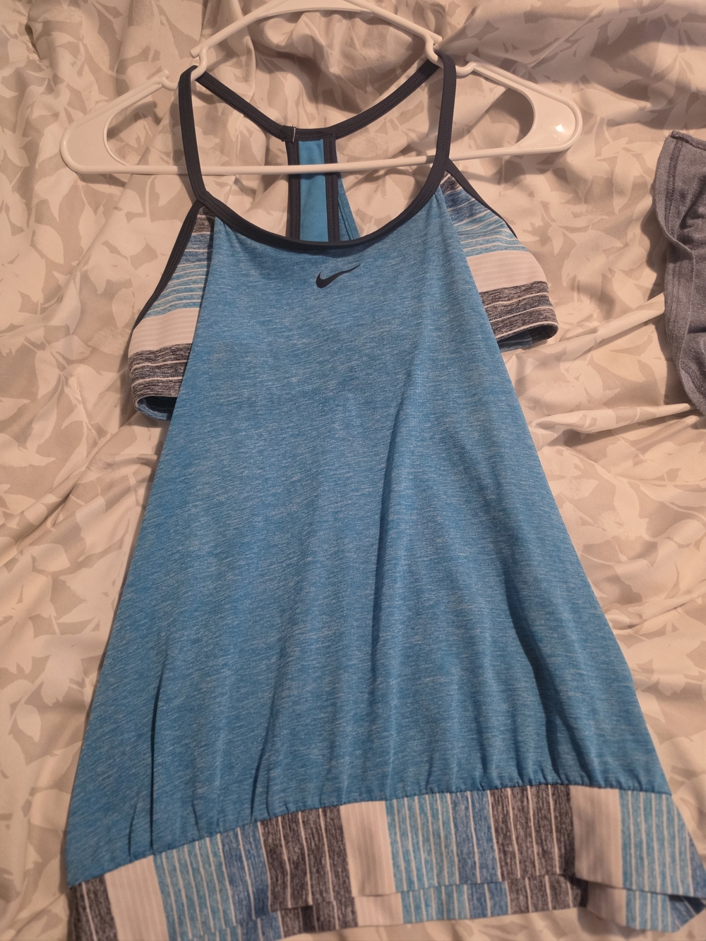 Nike Women’s Blue Racerback Tank Top
